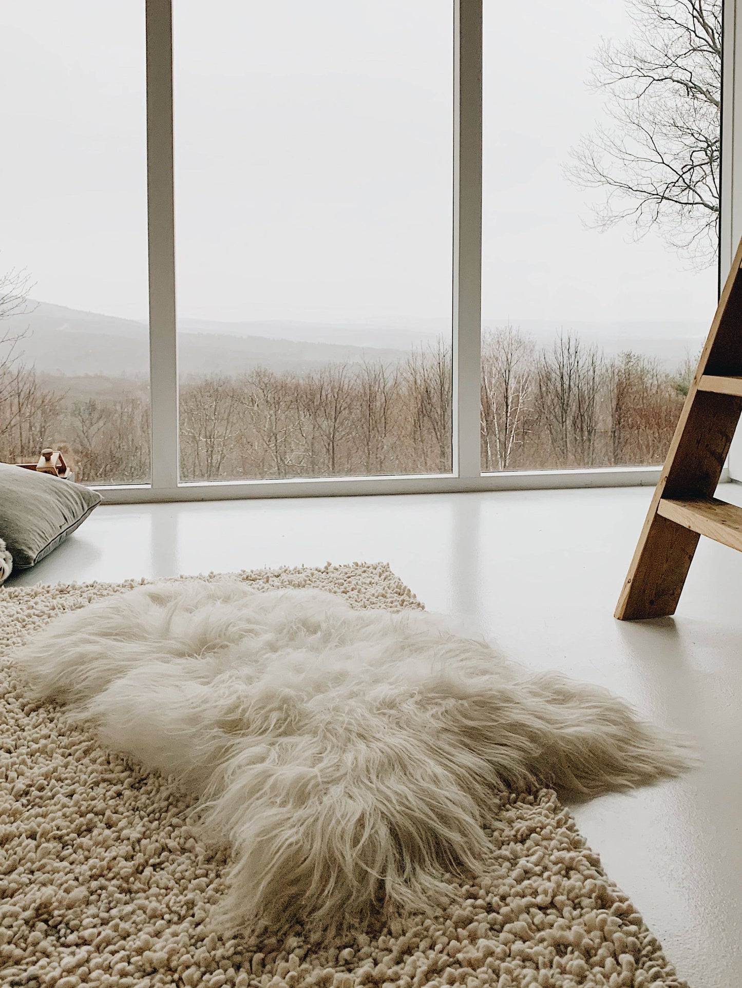 White Icelandic Sheepskin Throw Rug