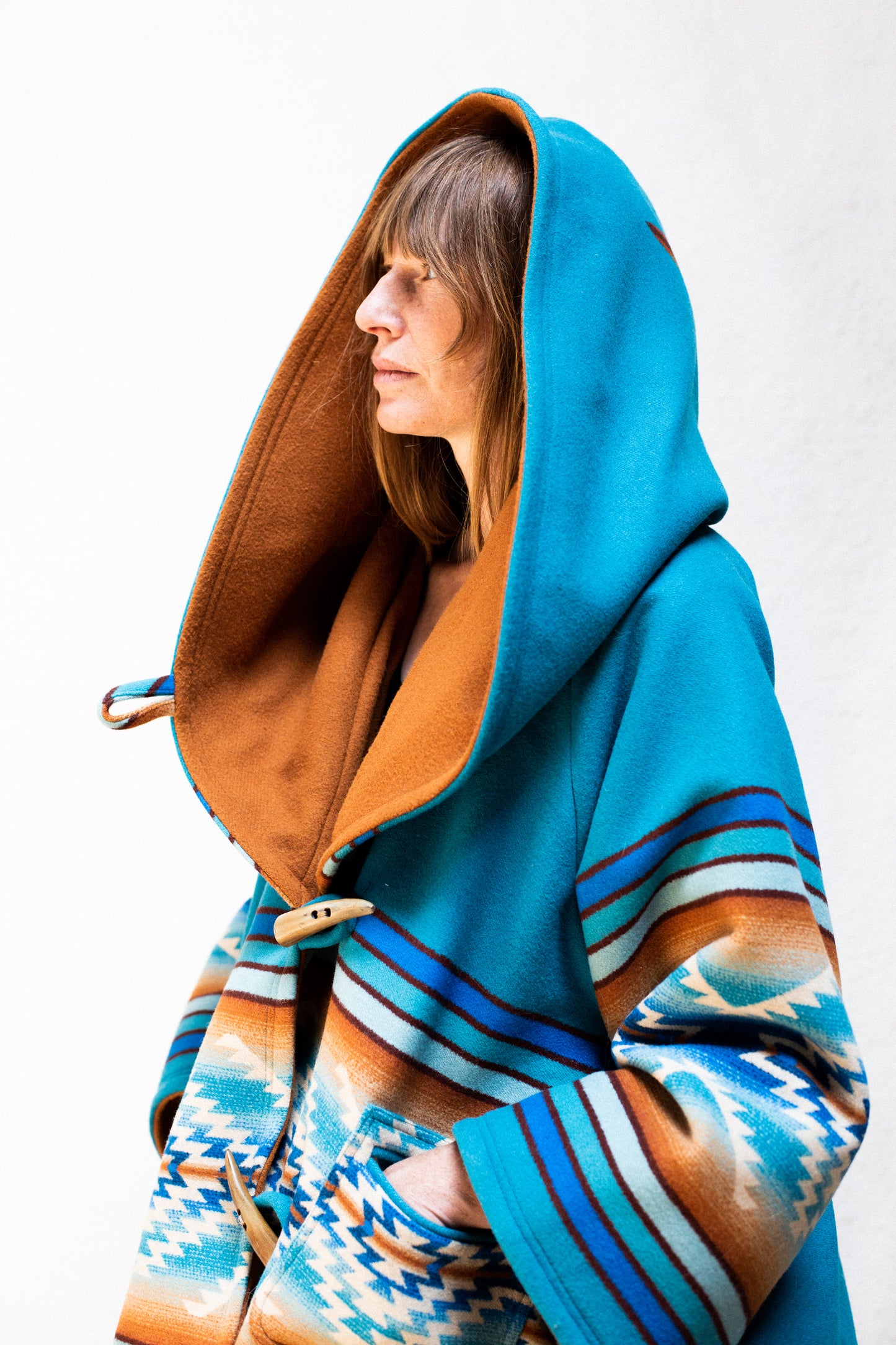 Lindsey Thornburg  PAGOSA SPRINGS YELLOWSTONE CLASSIC CLOAK