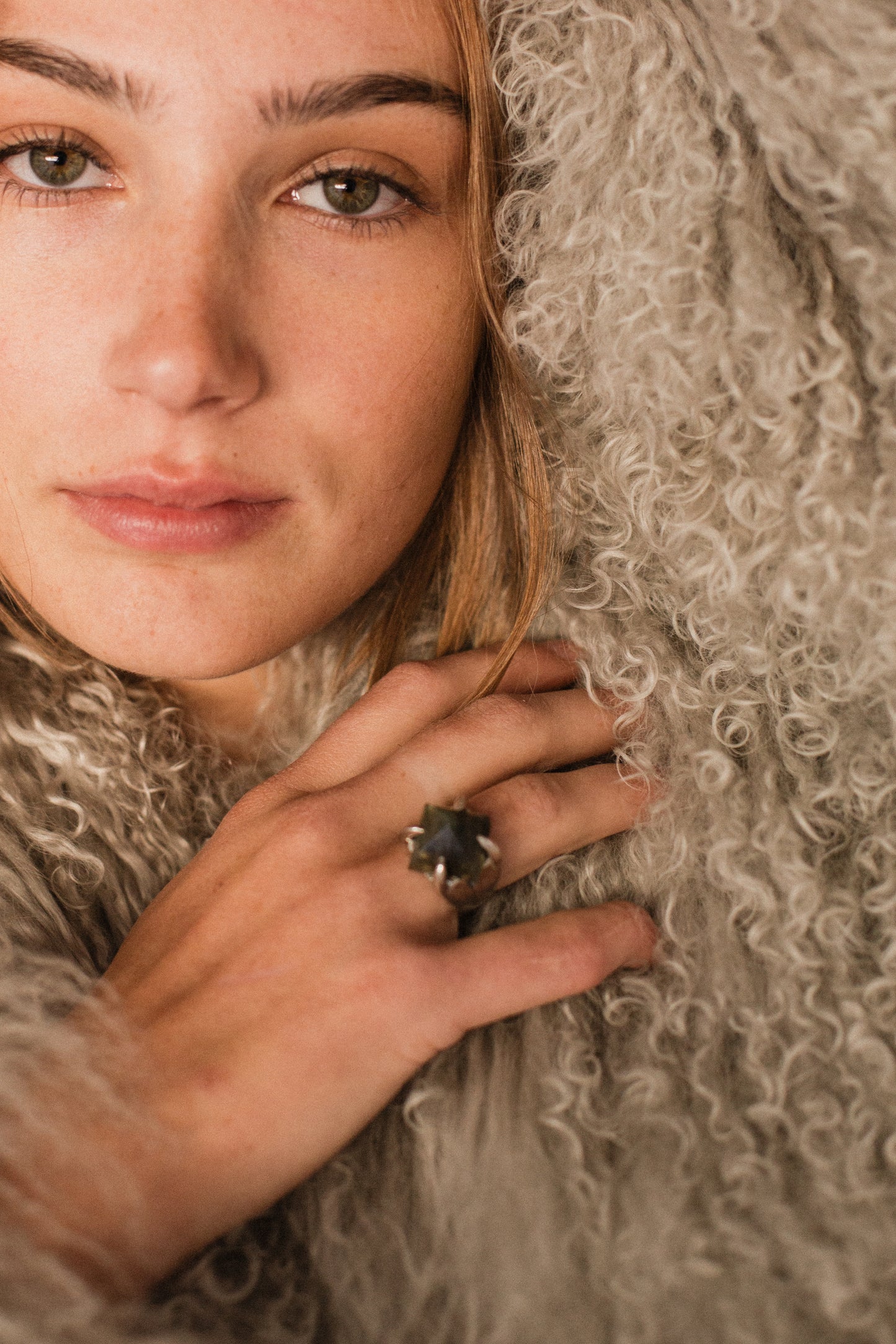 LABRADORITE| DOVETAIL PYRAMID TALON RING