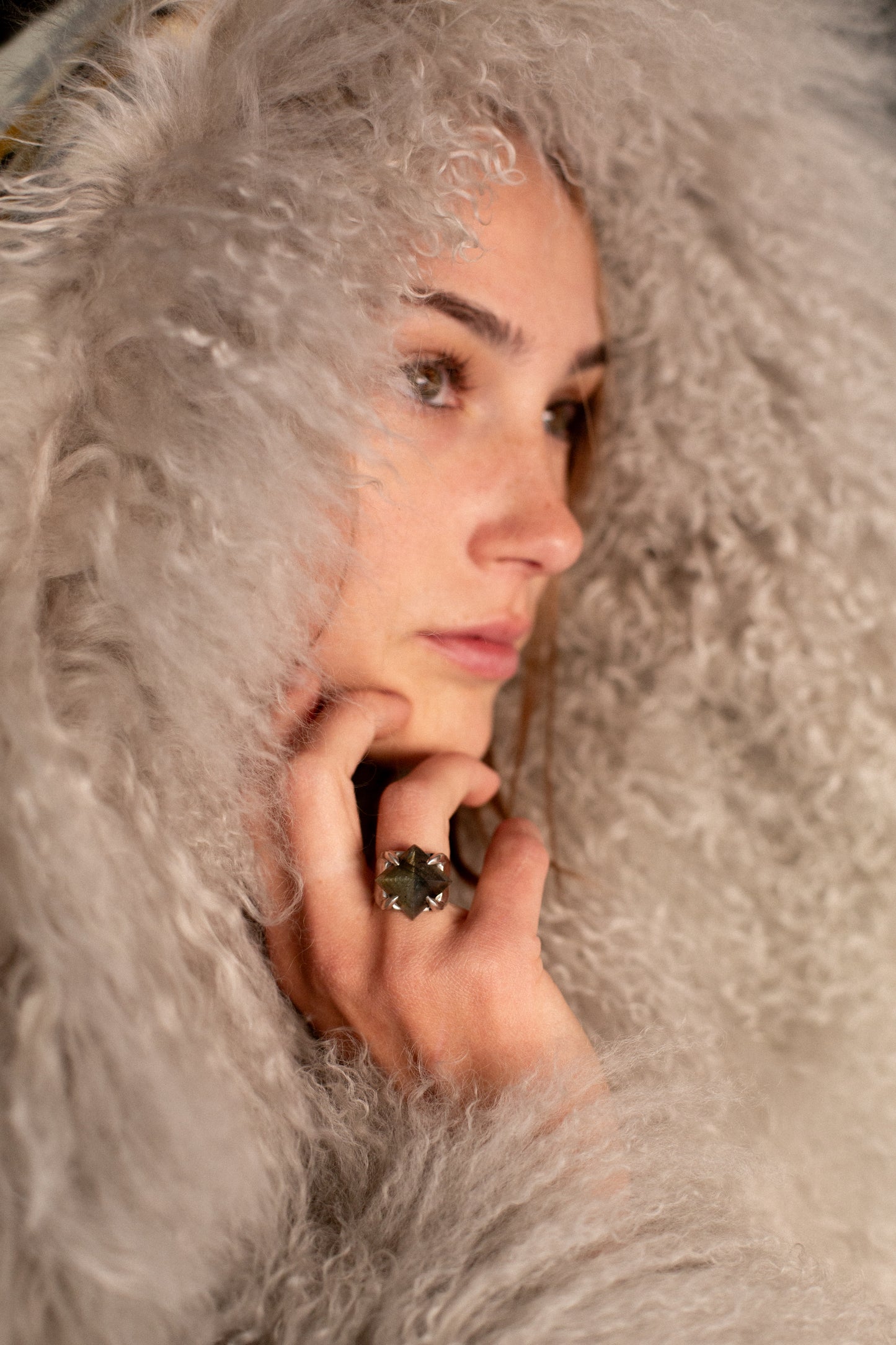 LABRADORITE| DOVETAIL PYRAMID TALON RING