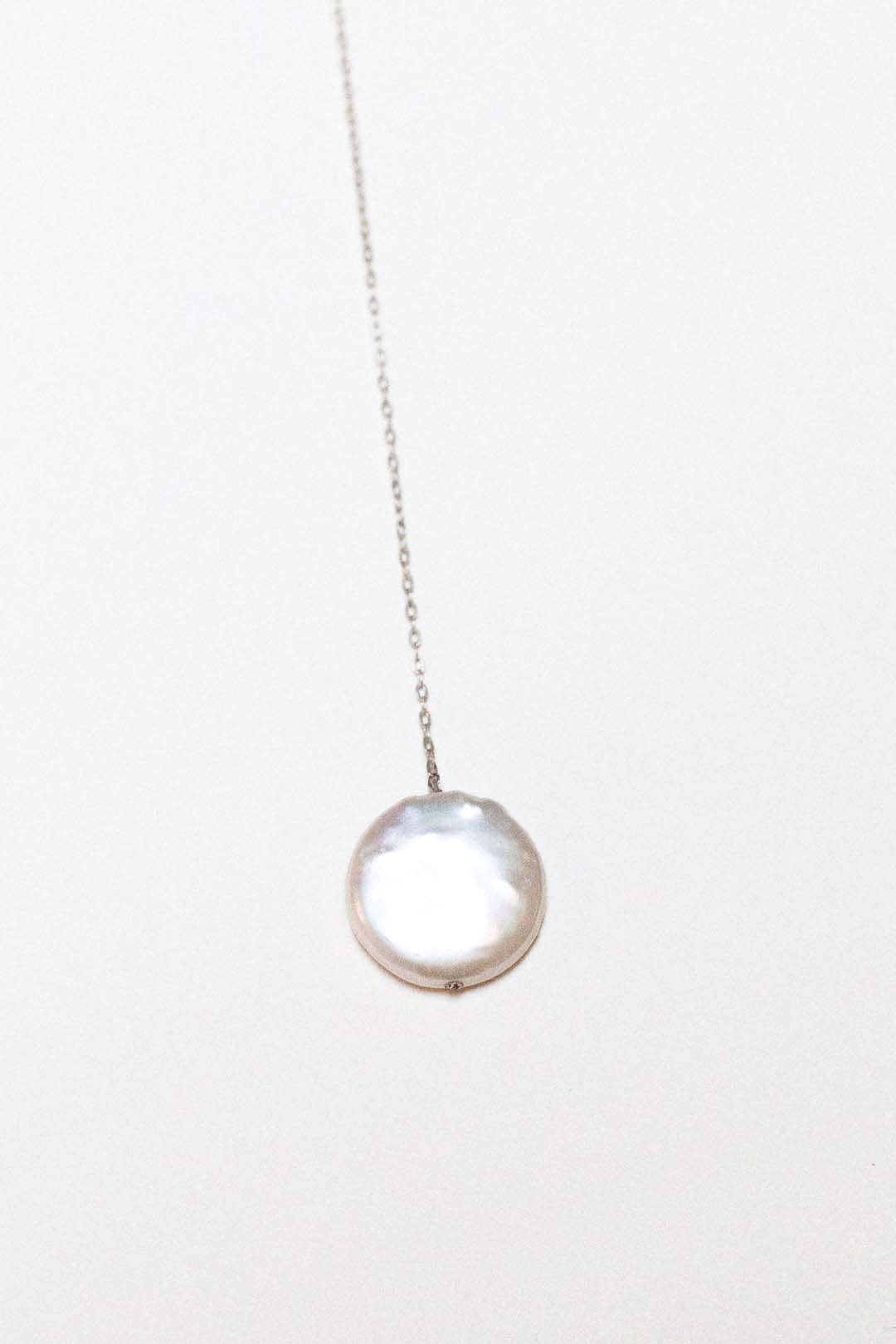 MOON PEARL LARIAT NECKLACE